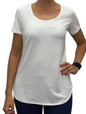 BLUSA FITNESS FEMININA COM DETALHE NAS COSTAS BRANCA