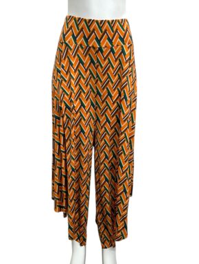 Calça Pantacourt Com Aberturas Laterais Chevron